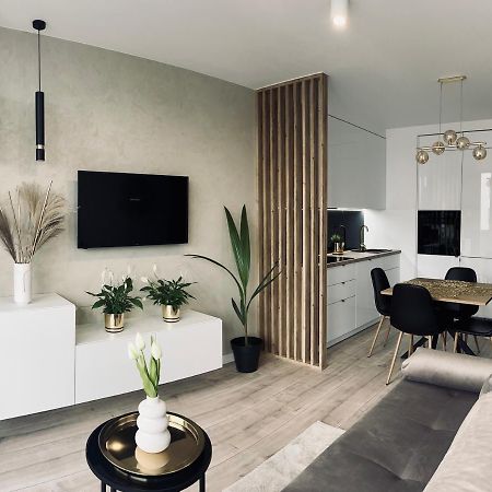 Nowoczesny Apartament Z Garazem Morelova Gdansk Bagian luar foto