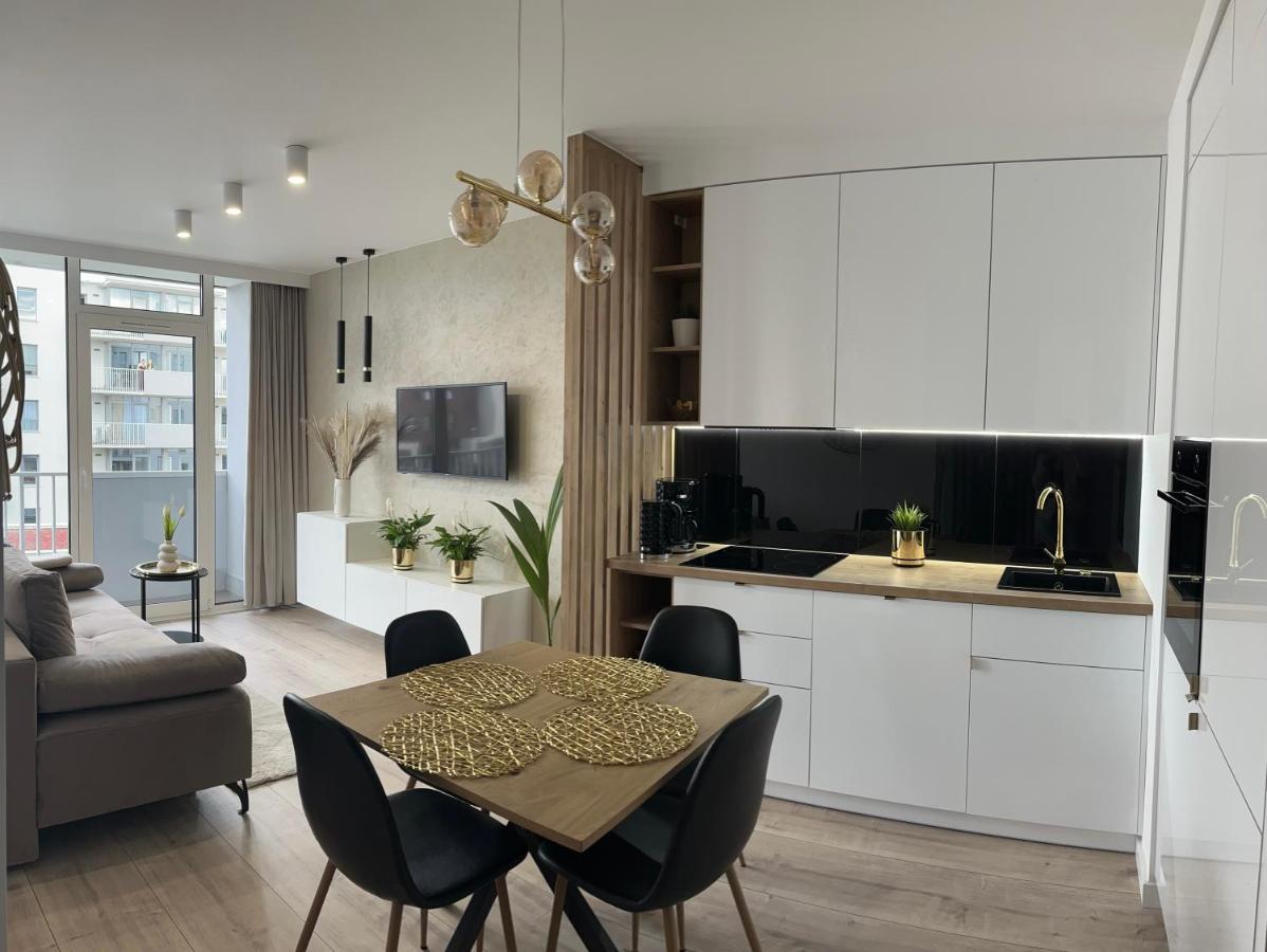 Nowoczesny Apartament Z Garazem Morelova Gdansk Bagian luar foto